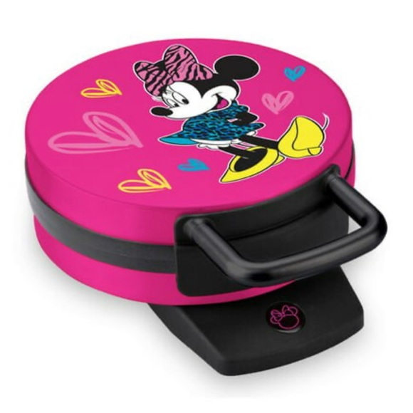 “HOST PICK” Disney Minnie Mouse Round Character Waffle Maker - NWT. - Picture 2 of 7